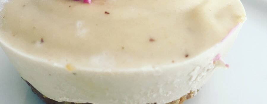 Recipe: Raw Rose Cheesecake